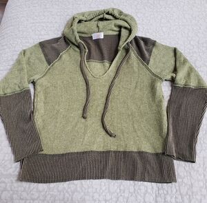 Sunny Days Knit Long Sleeve Hoodie Womens Size S/M